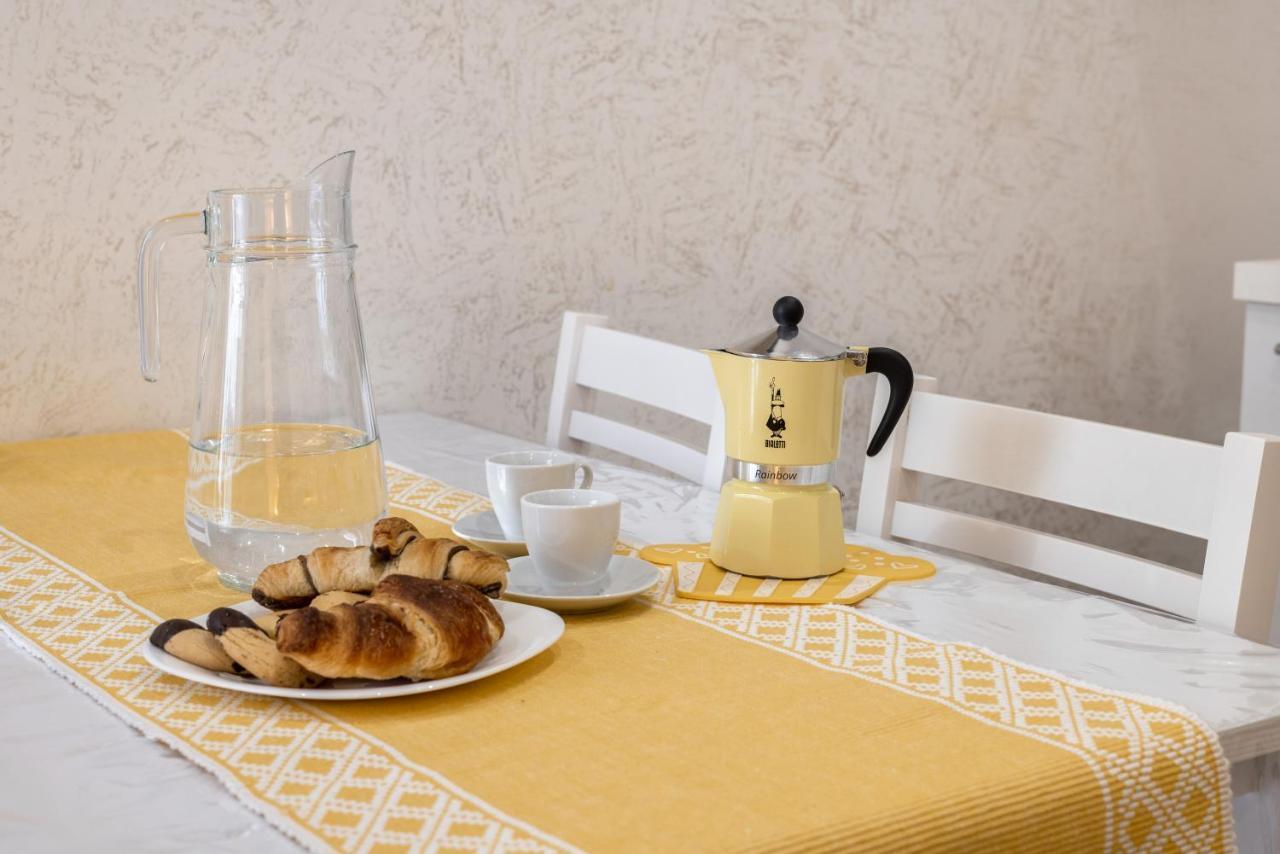 Yhellow Home Comfy Apartment Μπάρι Εξωτερικό φωτογραφία